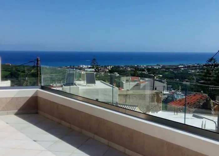 Smaragda\'S Maisonette